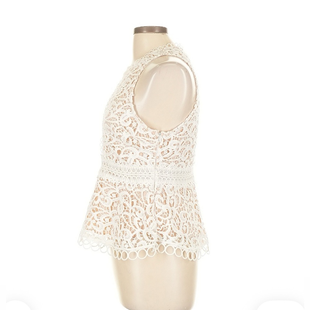 White Beautiful Sleeveless Lace Peplum Blouse - Picture 5 of 15